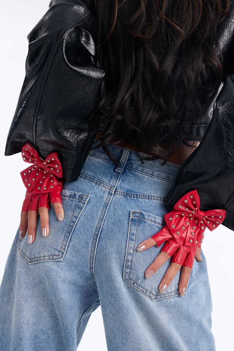 Road Queen Faux Leather Fingerless Gloves - Red