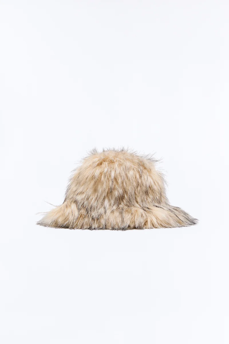 Snuggle Faux Fur Bucket Hat - Oatmeal