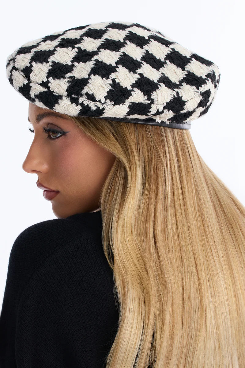Chic Escape Beret - Black/White
