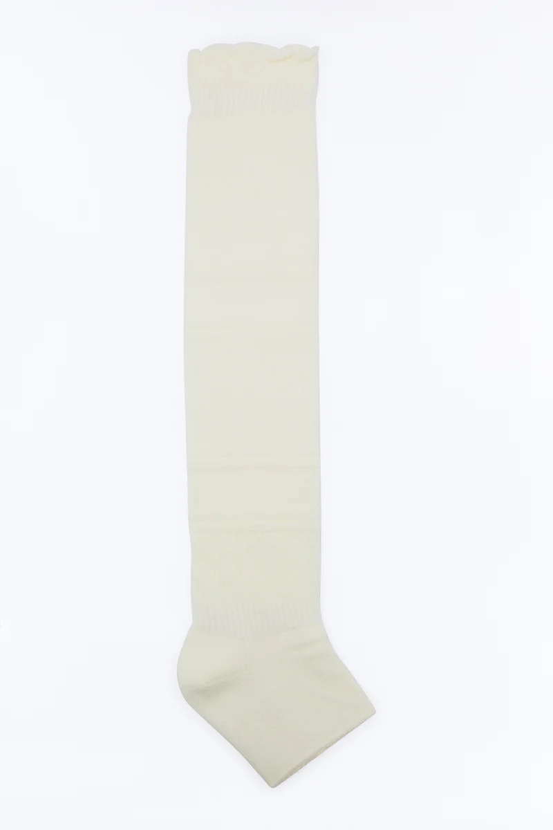 Queen Of Everything Pilates Socks - Ivory