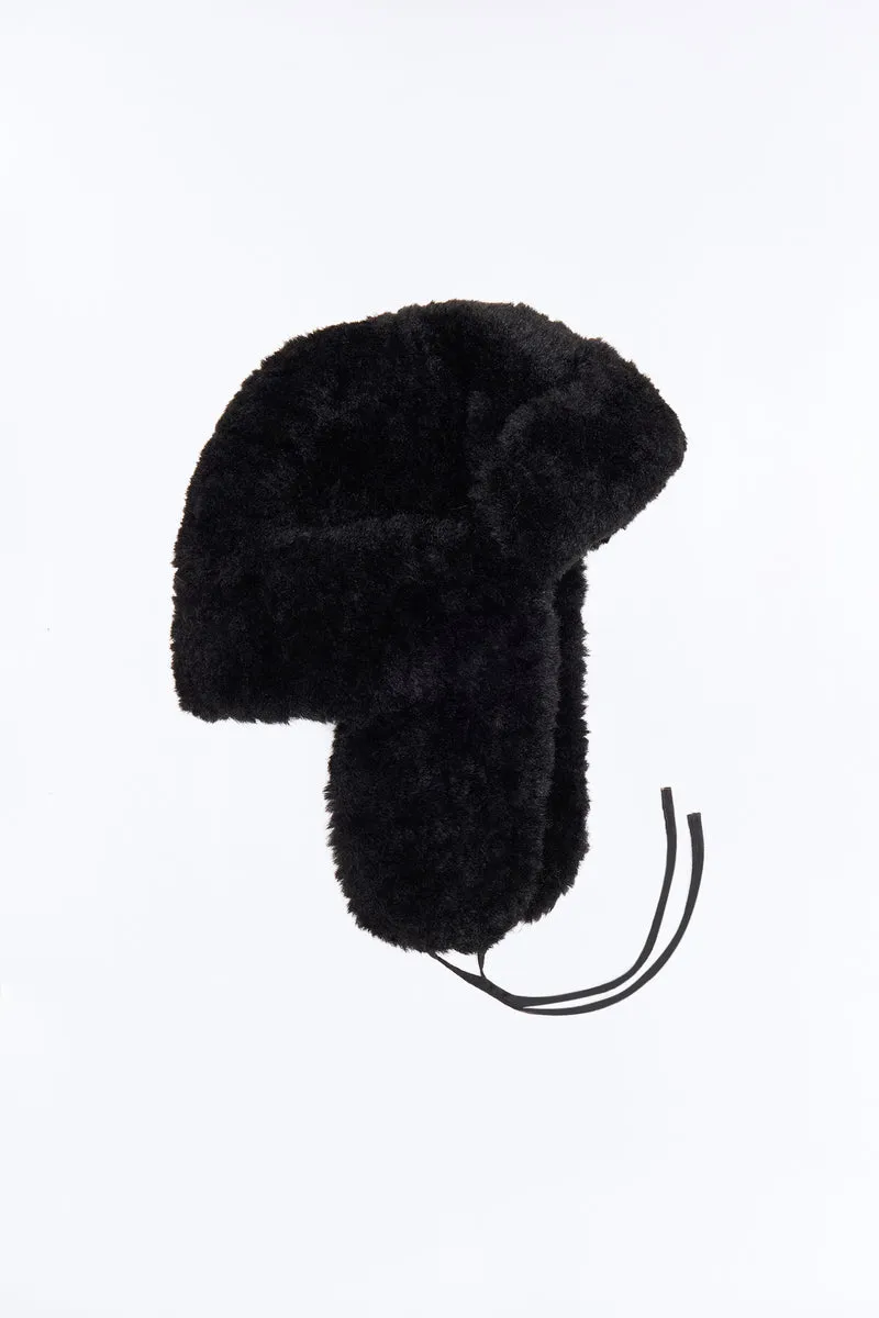 Chalet Comfort Trapper Hat - Black