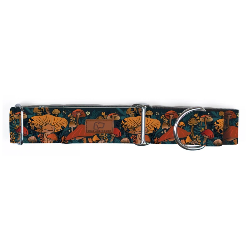 Midnight Mushroom Collar