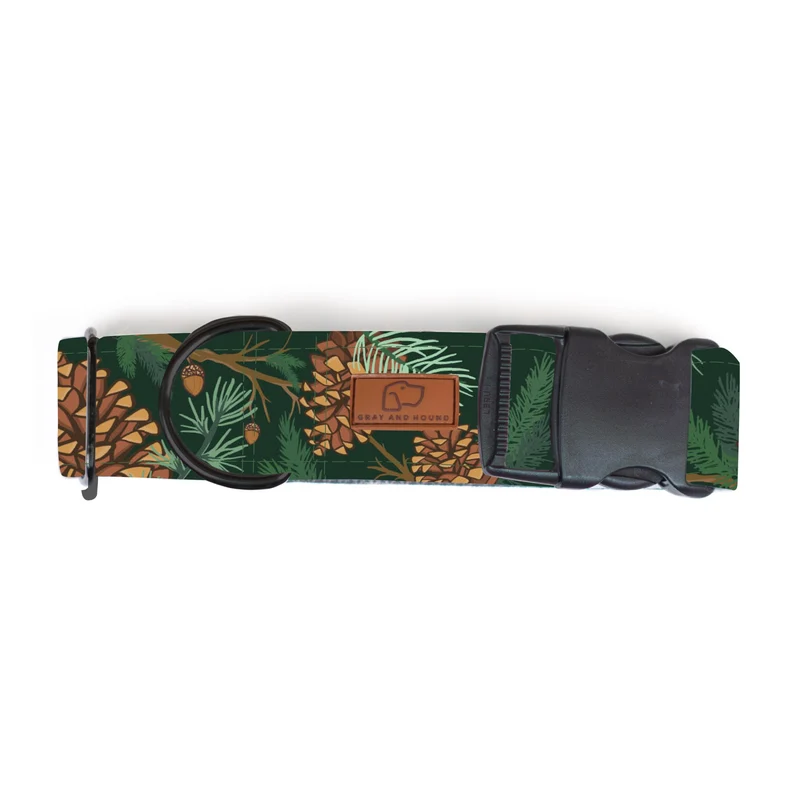 Forest Green Pinecone Collar