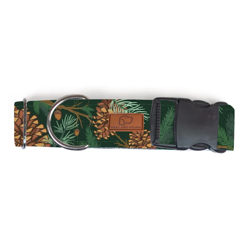 Forest Green Pinecone Collar