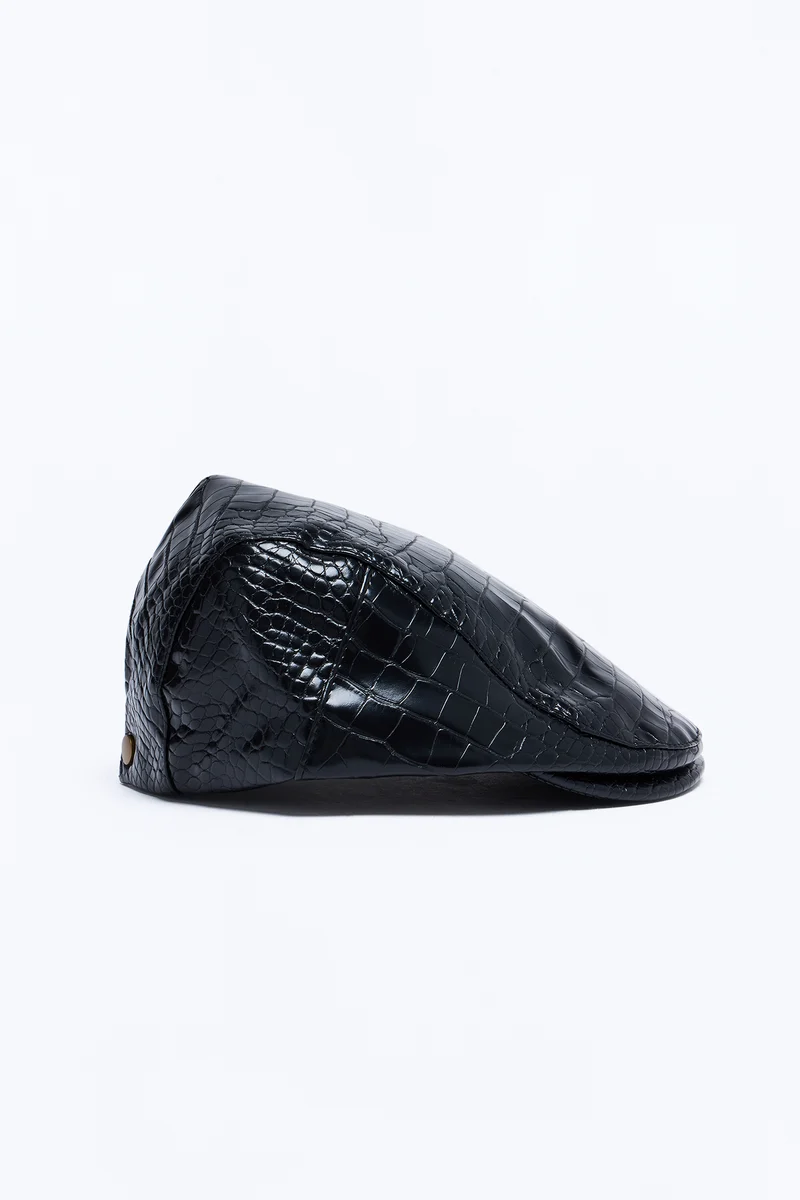 City Strolling Faux Leather Newsboy Hat - Black