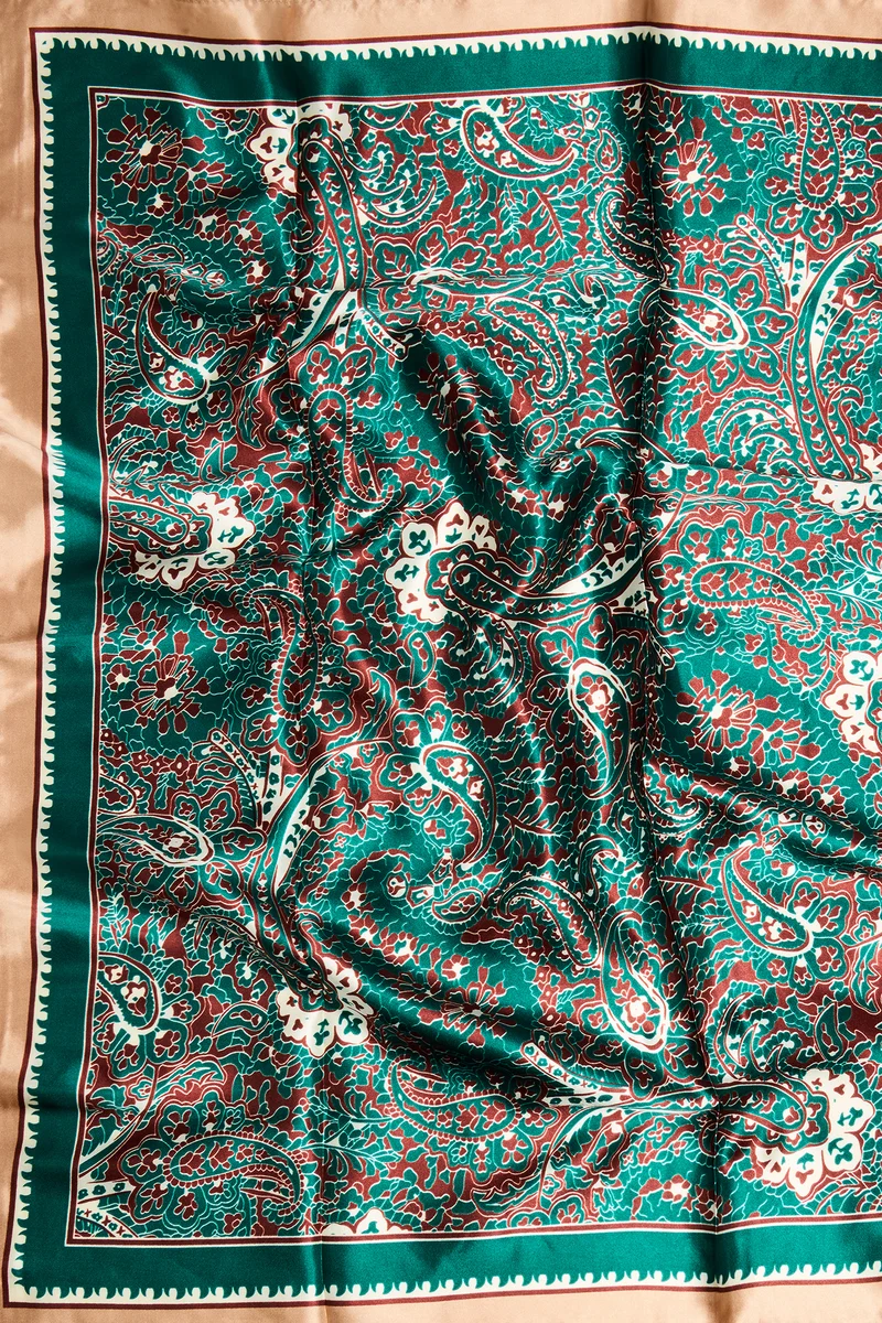 In Love With Paisley Head Scarf - Green/combo
