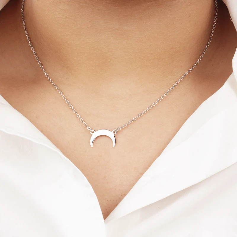 Collar Luna Invertida de Plata 925