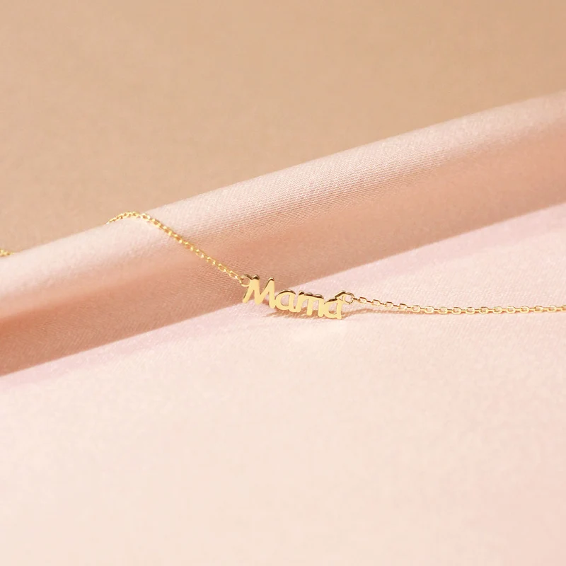 Collar Mamá de Oro Personalizado