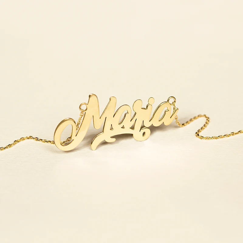Collar Estilo Carrie de Plata 925 con Nombre Grabado