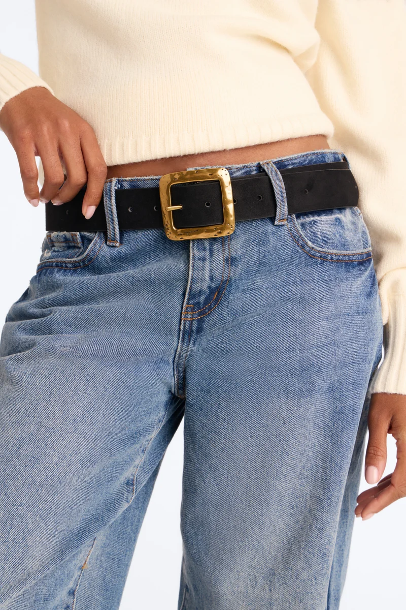 Vintage Dreams Faux Suede Belt - Black
