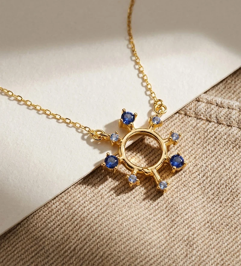 Pendentif motif cercle oxyde de zirconium – Or jaune 18 carats | Azuline