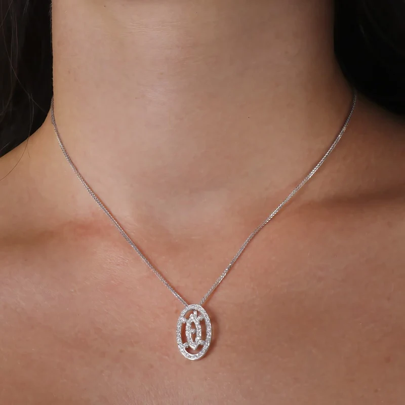 Collier Oval en Or Blanc 18 carats & Zircon 22X14MM 45CM | Azuline