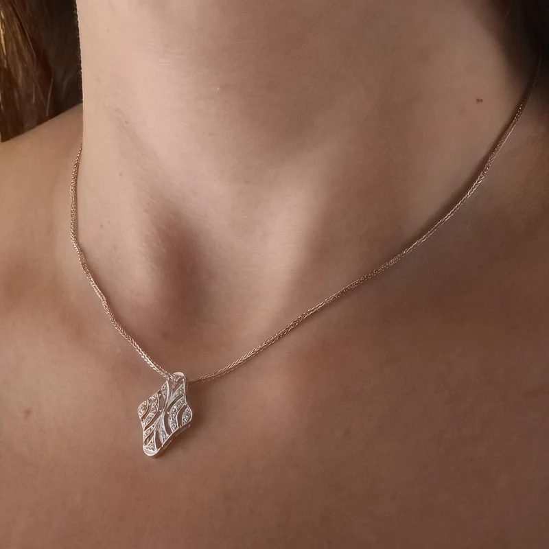 Collier or blanc 18 carats avec zircones 20x15 mm – Azuline