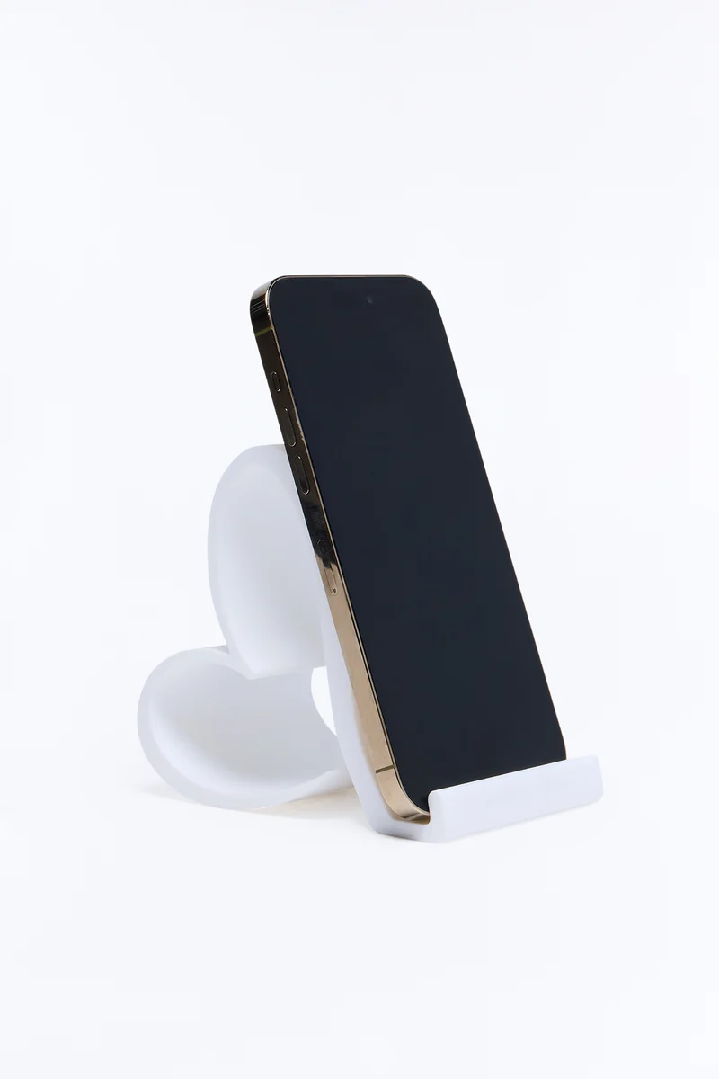 A Heart To Hold Phone Stand - White