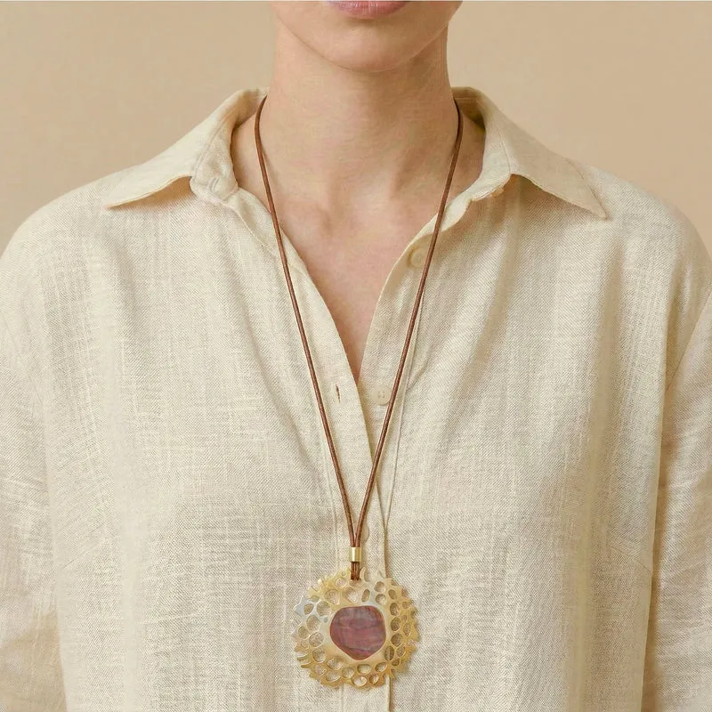 Collier Nature Bijoux Corallium Long Pendentif Nacre Ajourée