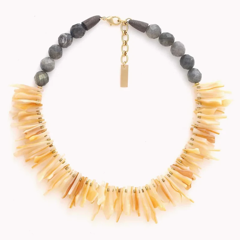 Collier Nature Bijoux Eclipse Plastron Nacre Dorée & Labradorite