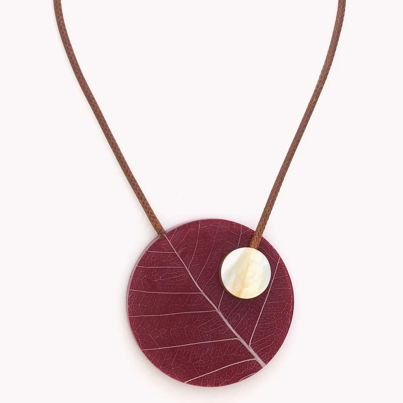 Collier Nature Bijoux Ficus Carica Court Bordeaux Fermoir Aimanté