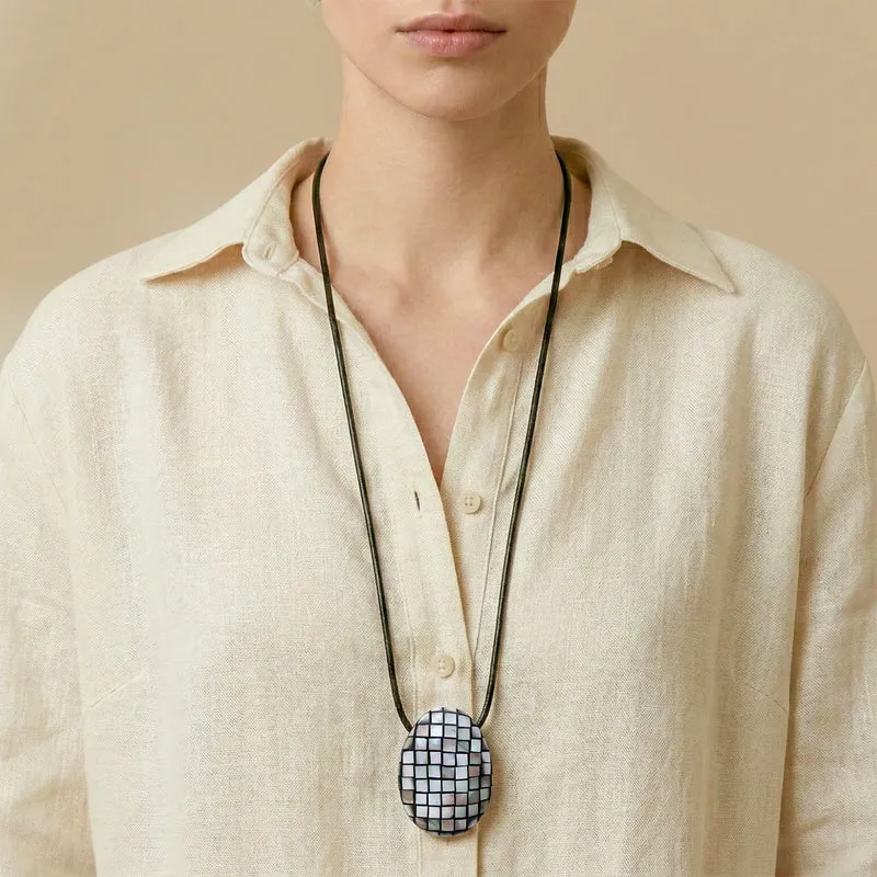 Collier Nature Bijoux Rivoli Long Pendentif Marqueterie Nacre Noire