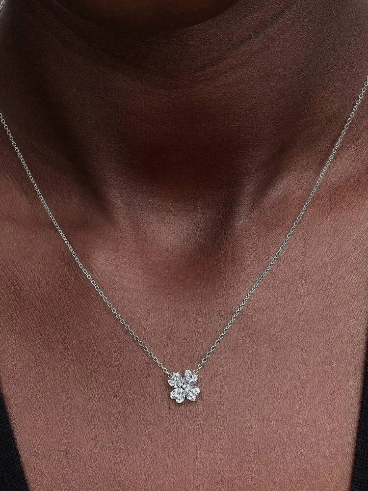 Collier Pendentif Trèfle à Quatre Feuilles Scintillantes Argent | Pandora