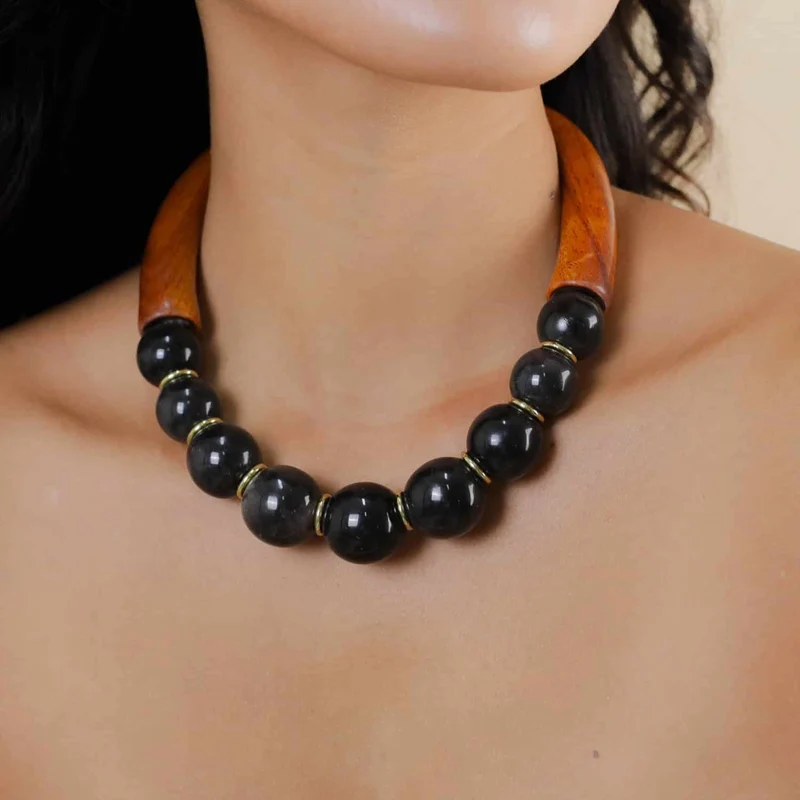 Collier Nature Bijoux Cannelle Court Corne et Bois de Batong