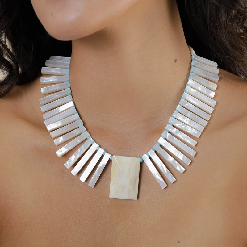 Collier Nature Bijoux Milos Plastron Batonnets Nacre blanche