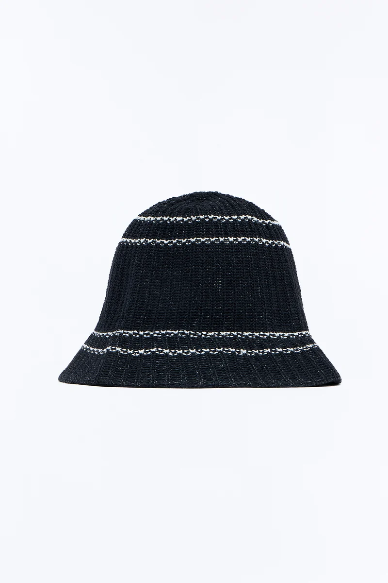 Draw The Line Crochet Bucket Hat - Black/White