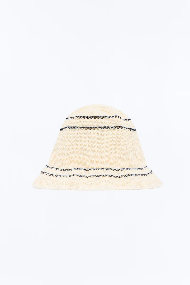 Draw The Line Crochet Bucket Hat - Ivory/combo