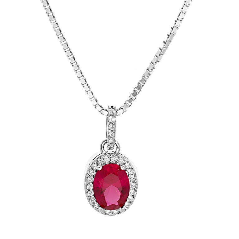Collier ovale à pierre synthétique rouge centrale et oxydes blancs contour – Argent 925 rhodié | Azuline