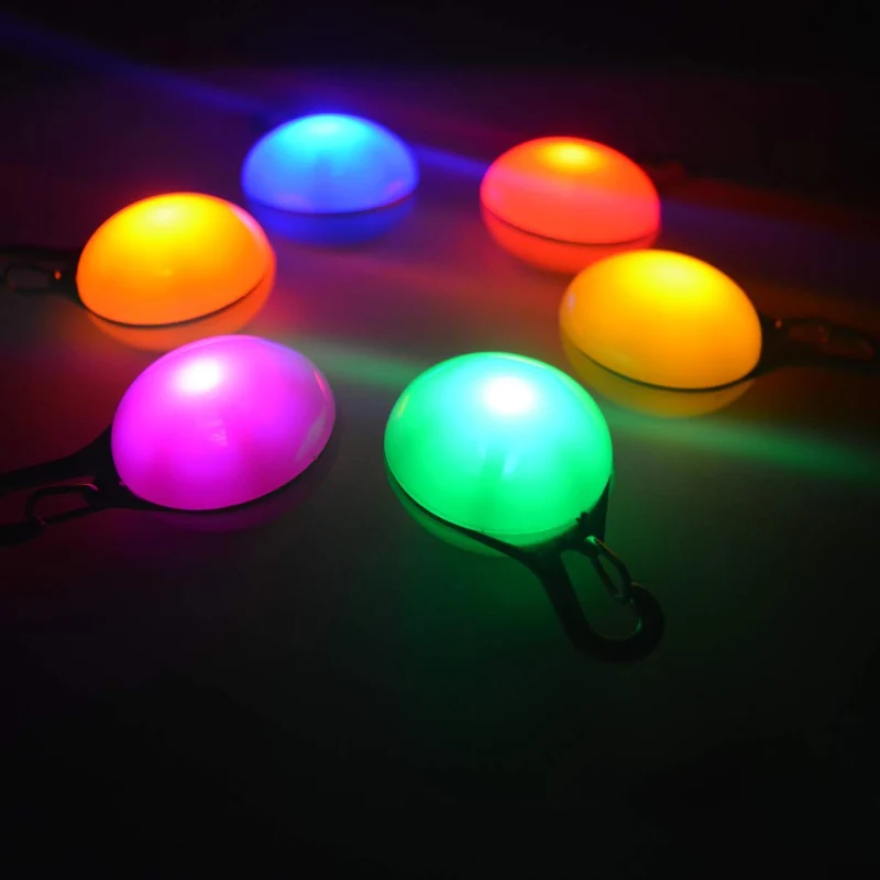 Osense collar de mascota con luz LED de 6 piezas, clip para mascotas, luces de perro para collares, resistente al agua, luces nocturnas para perros, mosquetón de acero inoxidable actualizado, batería incluida 6 extra
