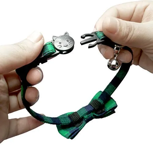 KUDES - Juego de 2 collares para gato con pajarita y campana para gatitos y algunos cachorros, ajustable de 7.8 a 10.5 pulgadas