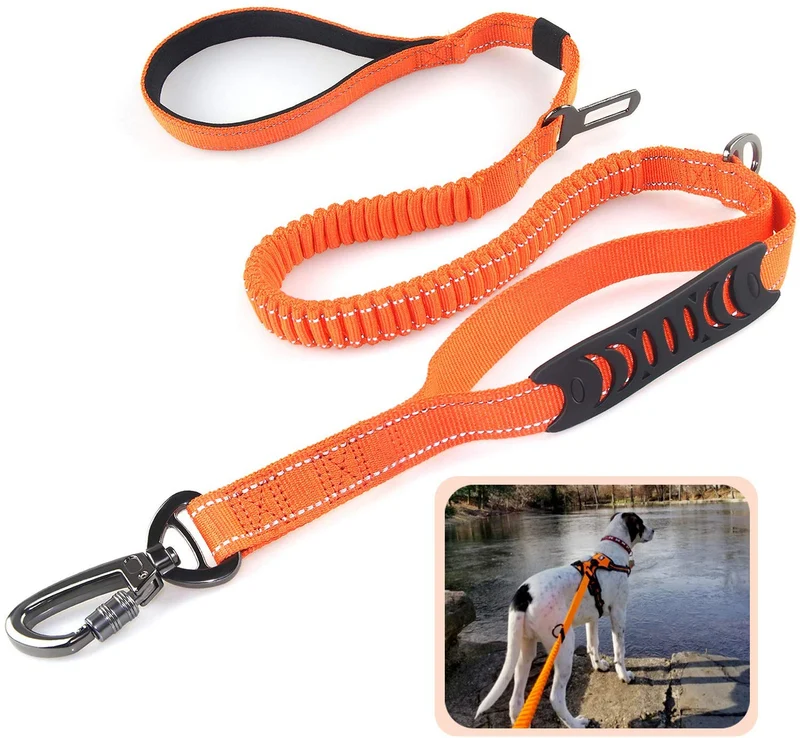 Correa para perro resistente, especialmente para perros grandes de hasta 150 libras, 6 pies, reflectante para entrenamiento, absorción de golpes, correa elástica con hebilla para cinturón de seguridad de coche, 2 asas acolchadas para control adicional