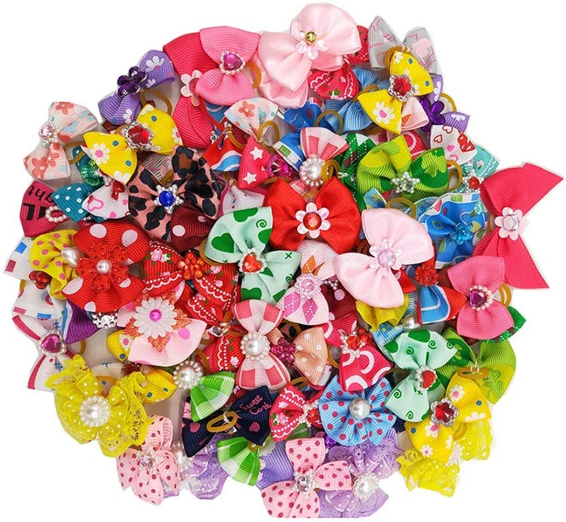 POPETPOP 50 lazos para perro con bandas de goma, para mascotas, gatos, perros, lazos para el pelo, cuentas de diamantes de imitación, flores, topknot cachorros (color mixto)