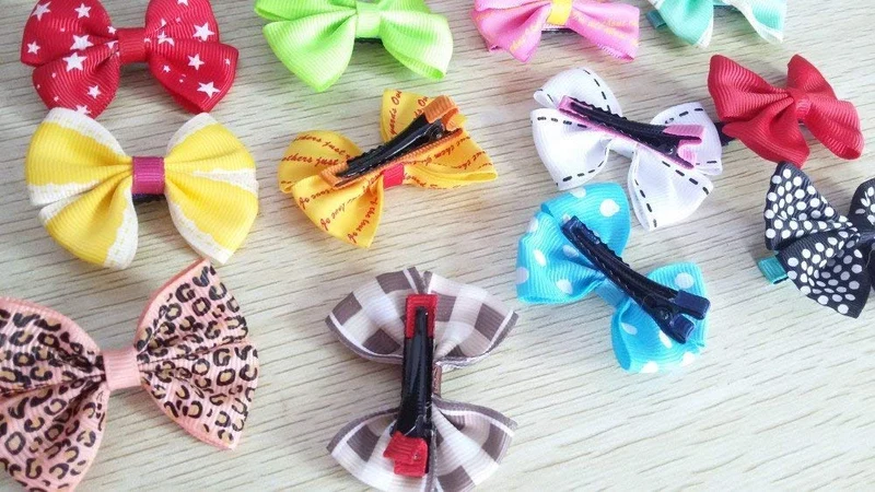 Pet perro de exposición lazos de pelo con Alligator Clips Bowknot Clips de pelo gato cachorro Yorkshire Grooming accesorios para el pelo surtido paquete de 20