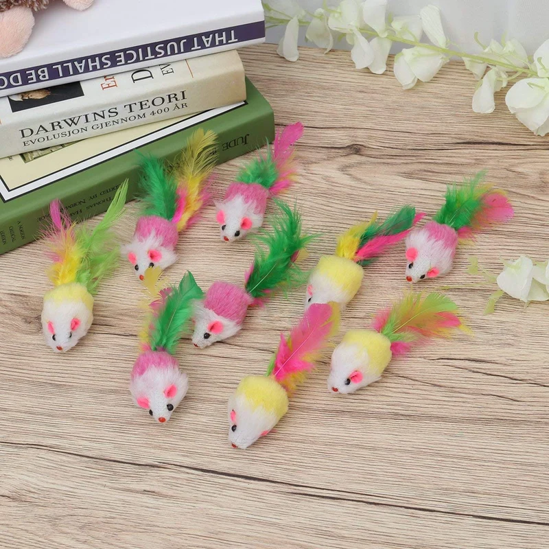 ueetek 10 pcs Pet peludos juguetes ratones Cat Toy Mouse Cat Catcher con colas de pluma (Color al azar)