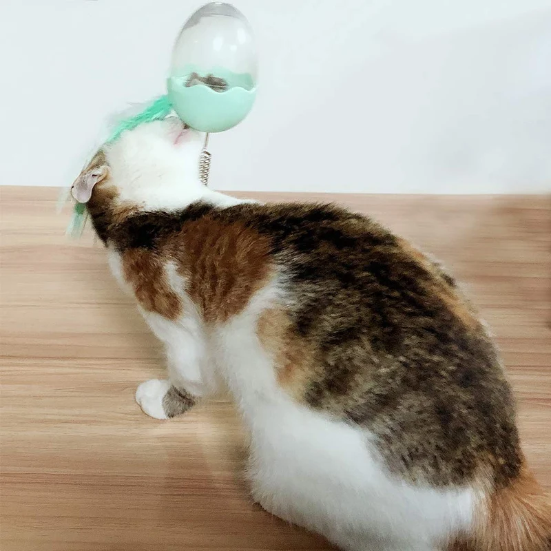 LECHONG Juguetes interactivos para gatos, juguetes de plumas para gatos, pelota para gatos, juguete para dispensar puzles con resorte flexible y potente succión