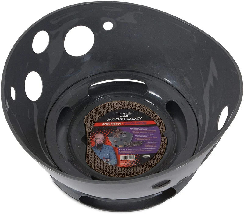 Jackson Galaxy estación espacial gato juguete