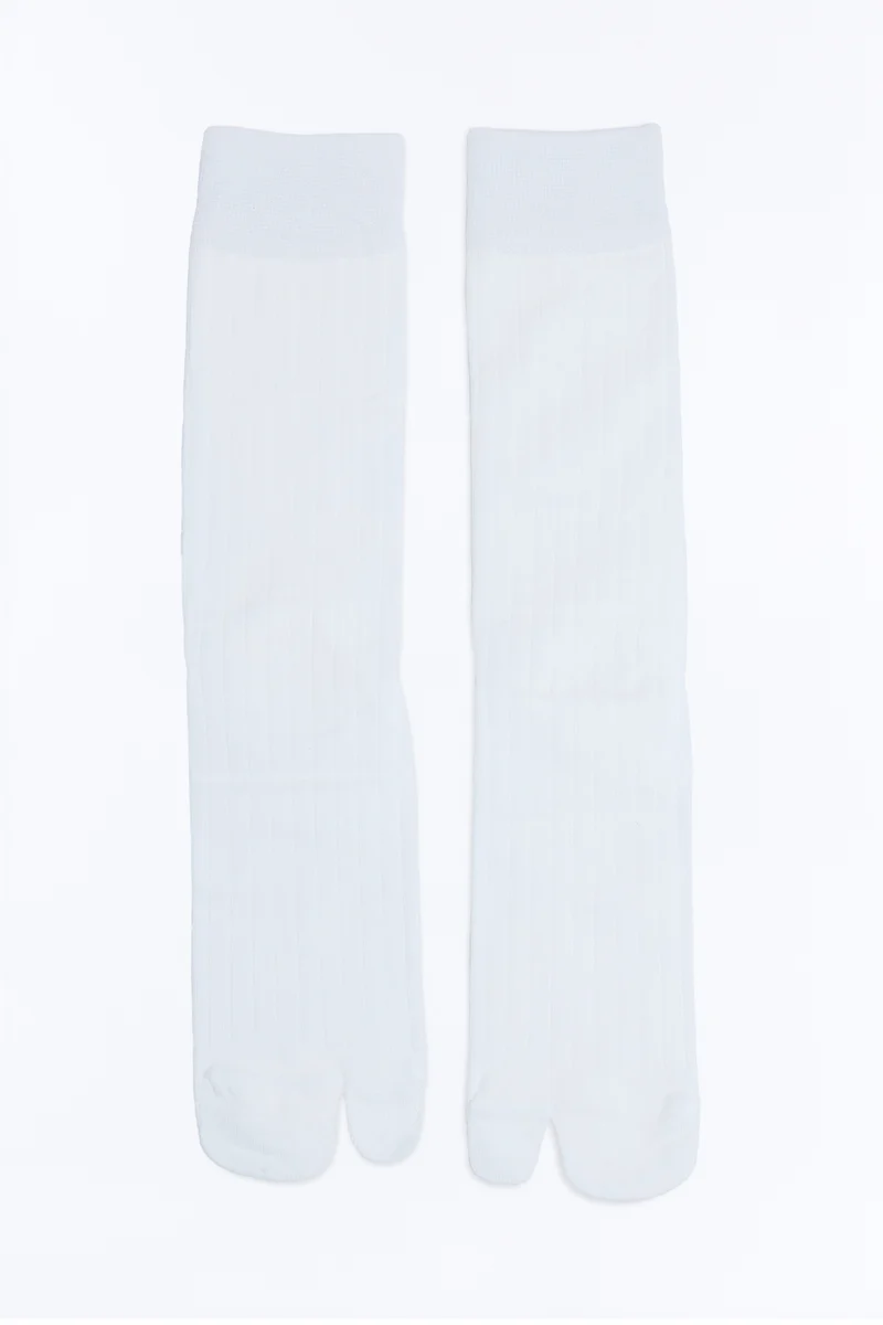 Split Toe Tabi Crew Socks - White