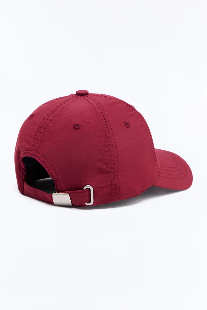 Umbro Unisex Nylon Baseball Hat - Wine