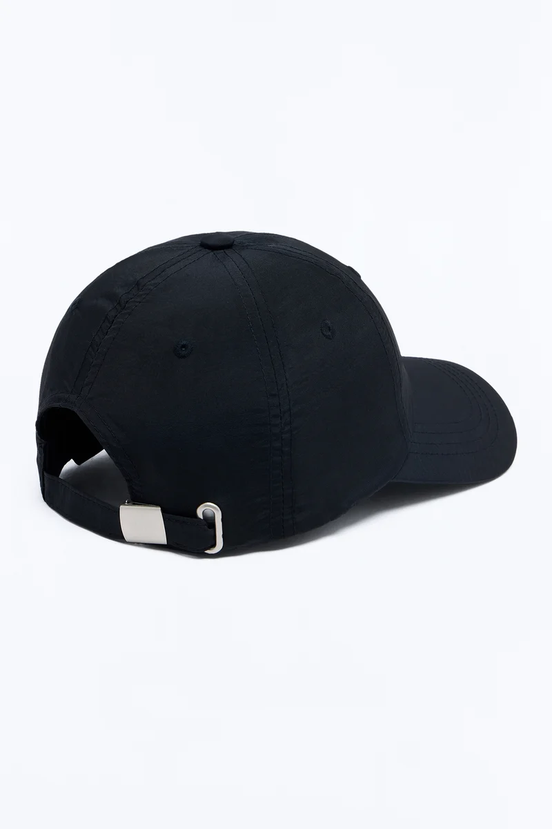 Umbro Unisex Nylon Baseball Hat - Black