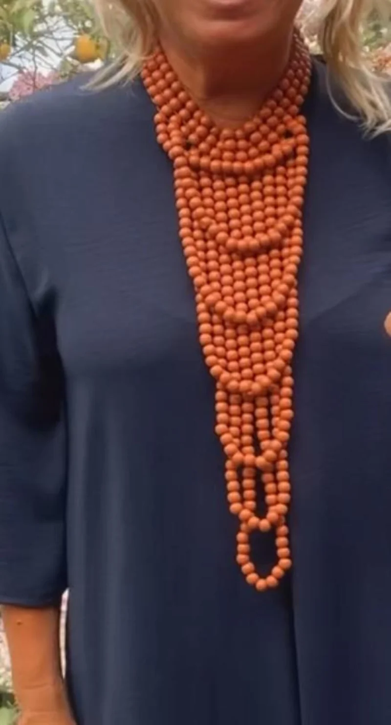 Collar jirafa tierra