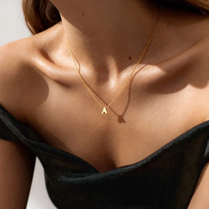 Collar Letra Capital