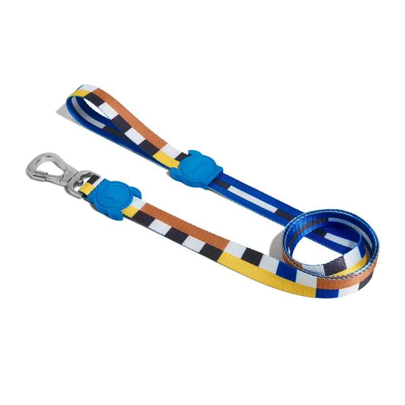 Zee.Dog Blocks Leash