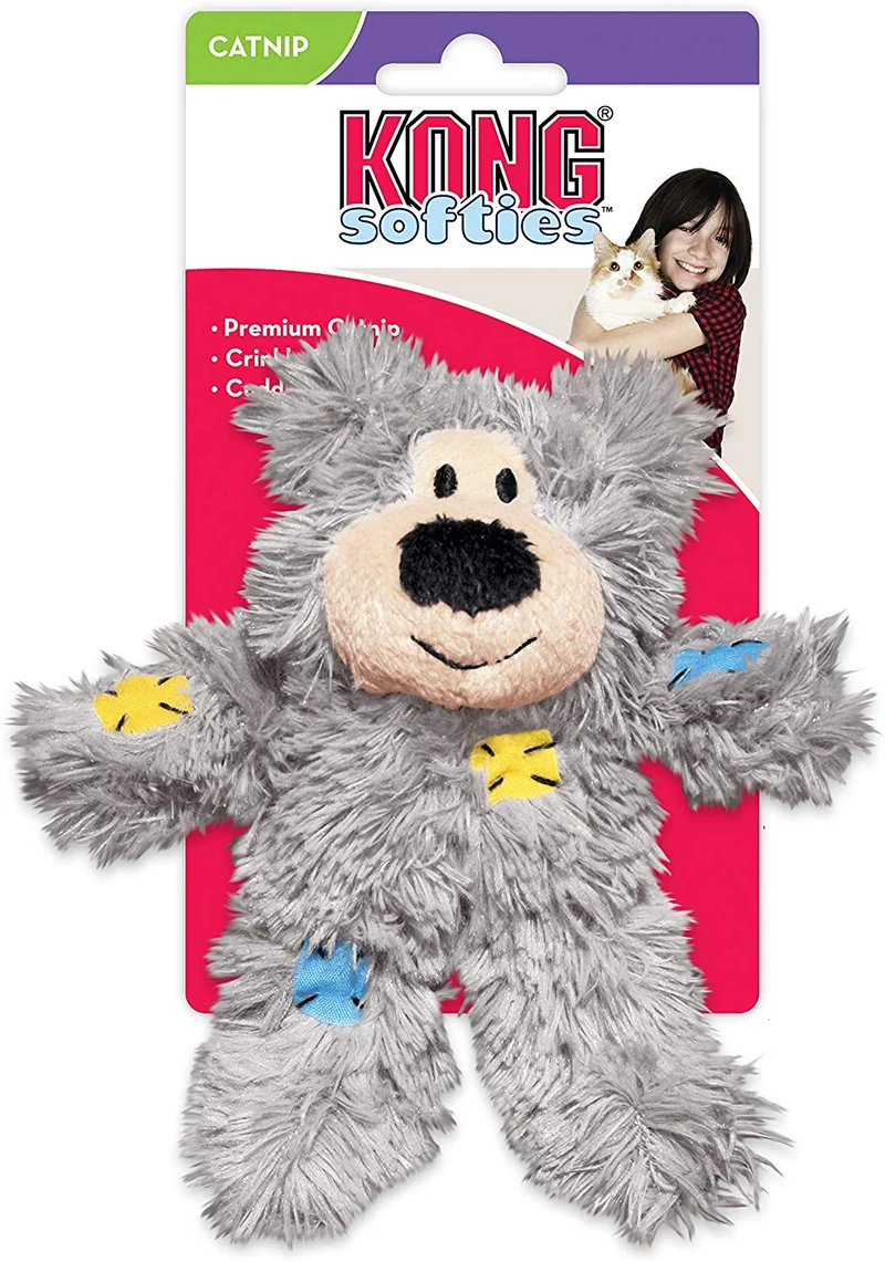 Kong Softies Oso suave de juguete con nepeta cataria y detalle de patchwork