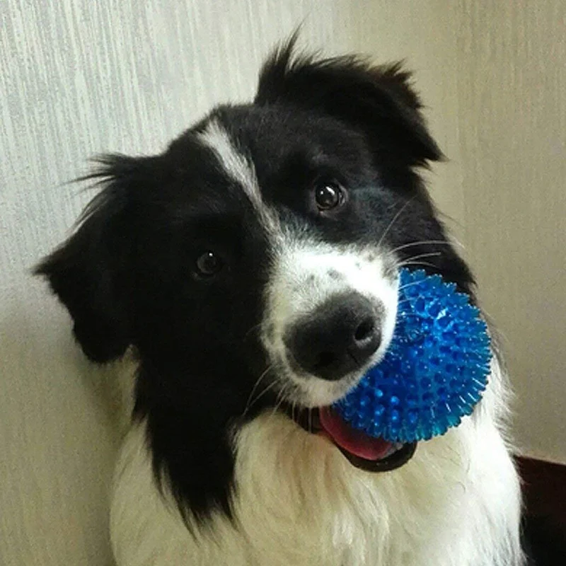 Vitscan Juguete dispensador de golosinas para perros, pelota de regalo con chirriador de goma, juguete para masticar para perros, mejor para cachorros y perros pequeños y medianos, aumenta el coeficiente intelectual y la estimulación mental (paquete de 3)