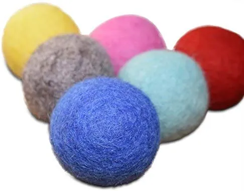 Comfy Pet Supplies - Juego de 6 bolas de fieltro de lana 100% para gatos y gatitos, hechas a mano, coloridas bolas de lana ecológicas para gatos