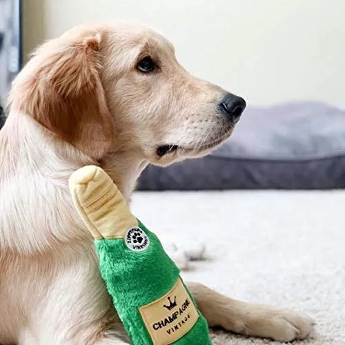 ZippyPaws Happy Hour Crusherz - Botella de agua para perro, diseño de corazón