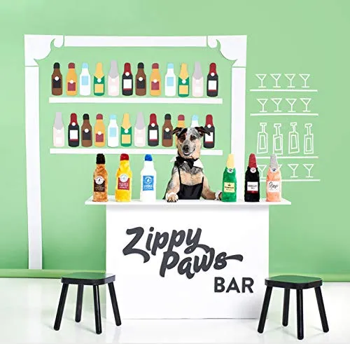 ZippyPaws Happy Hour Crusherz - Botella de agua para perro, diseño de corazón