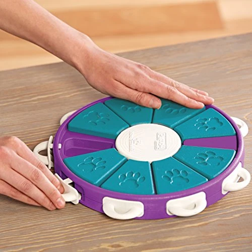 Nina Ottosson Dog Twister Advanced Dog Puzzle Toy - El estimulante juego de dispensación de dulces para cajas de juguetes de perros inteligentes, OS, Púrpura