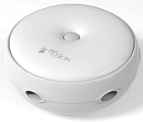 PetFusion Ambush Juguete interactivo para gato con pluma giratoria electrónica. (Modos inteligentes, luz nocturna, pilas incluidas).
