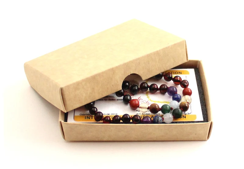 Collar Pulido de Cereza Ámbar con Piedras Preciosas de Chakra
